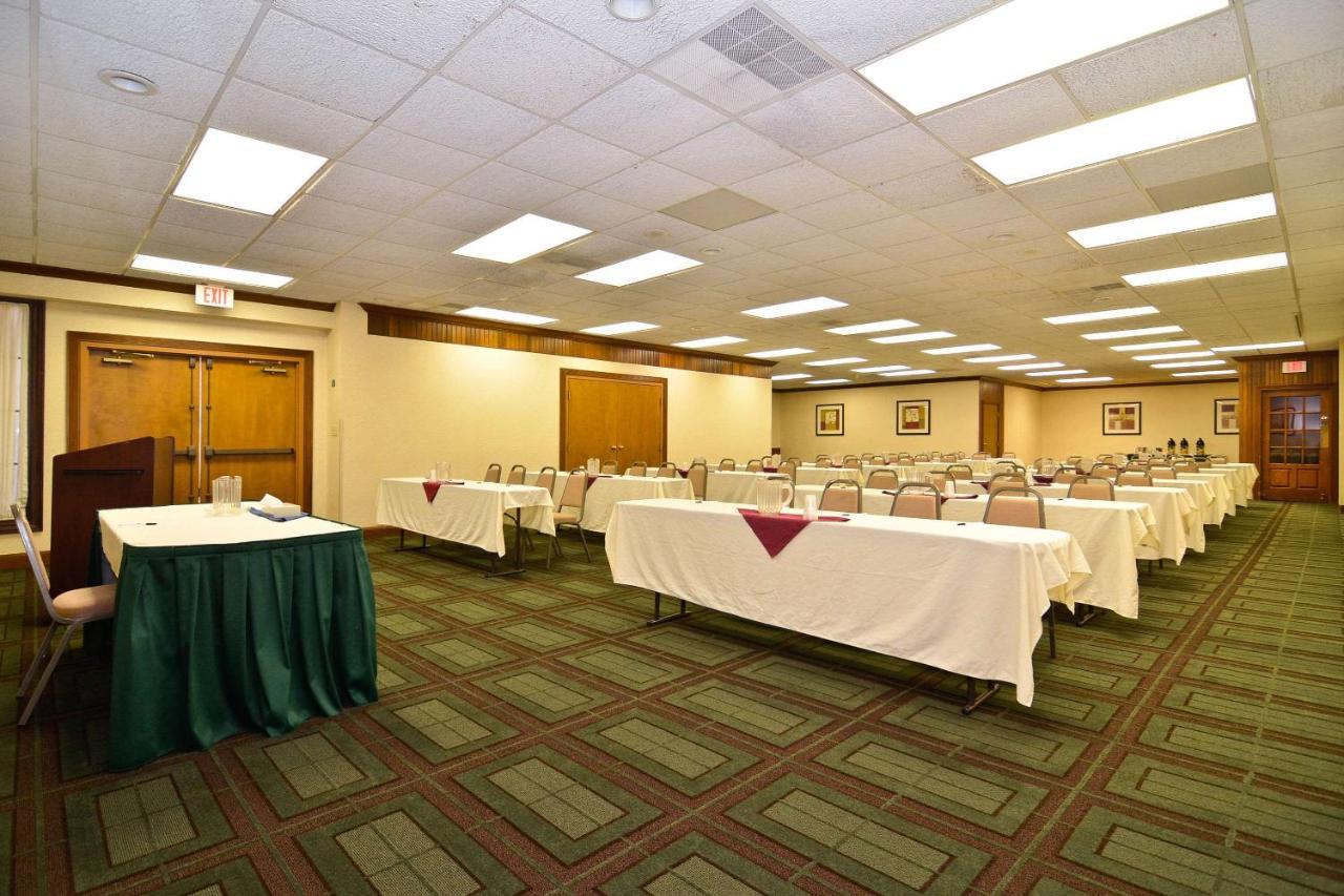 Quality Inn & Conference Center Akron Zewnętrze zdjęcie