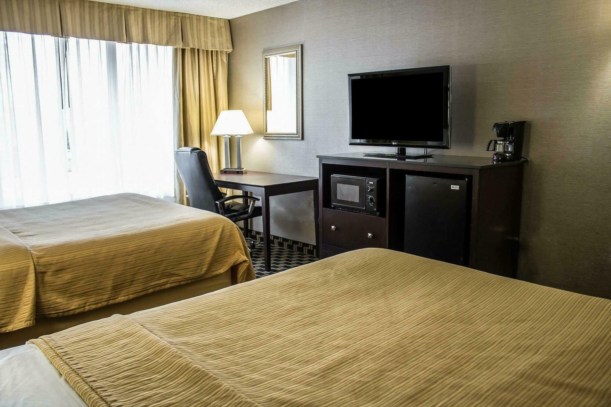 Quality Inn & Conference Center Akron Zewnętrze zdjęcie
